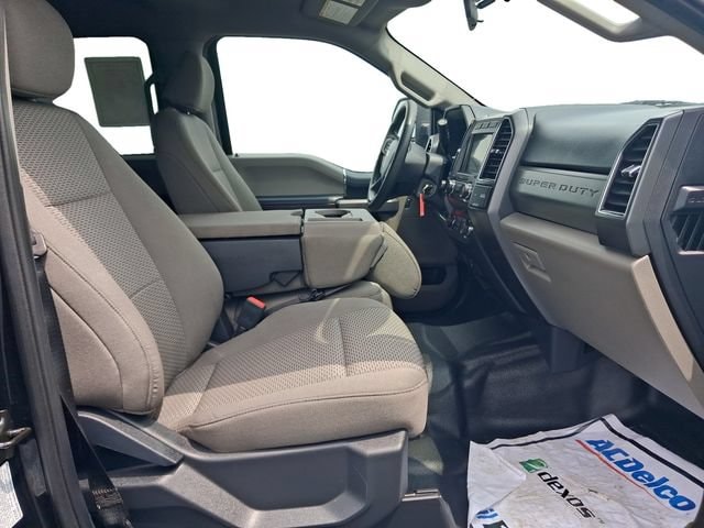 2022 Ford F-350 Super Duty XLT - Photo 24