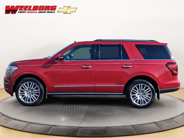 Used 2022 Ford Expedition Limited with VIN 1FMJU2ATXNEA11817 for sale in Glencoe, Minnesota