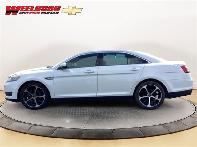 Used 2015 Ford Taurus SEL with VIN 1FAHP2E86FG174783 for sale in Glencoe, Minnesota