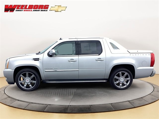 Used 2011 Cadillac Escalade EXT Luxury with VIN 3GYT4MEFXBG166220 for sale in Glencoe, Minnesota