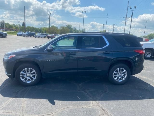 Used 2021 Chevrolet Traverse 3LT with VIN 1GNEVHKW6MJ171785 for sale in Glencoe, Minnesota