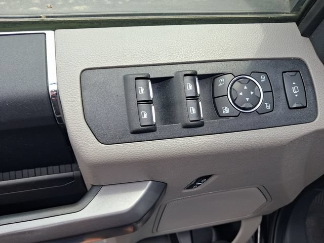 2022 Ford F-350 Super Duty XLT - Photo 12