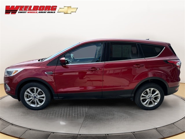 Used 2017 Ford Escape SE with VIN 1FMCU9GD7HUD11536 for sale in Glencoe, Minnesota