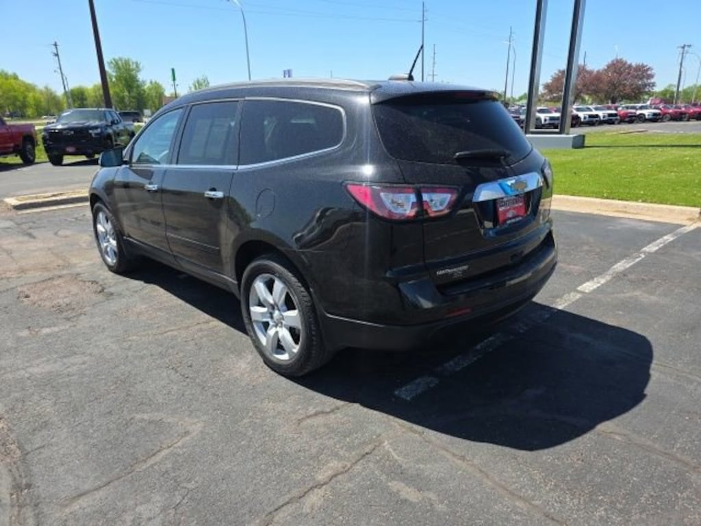Used 2016 Chevrolet Traverse LT SUV