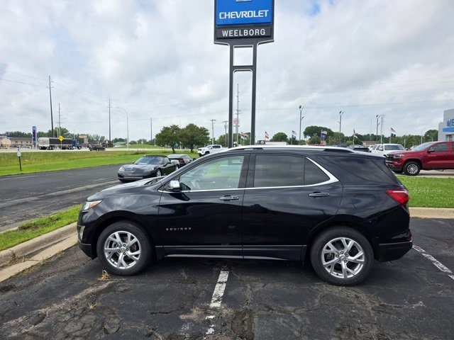 Used 2020 Chevrolet Equinox Premier with VIN 2GNAXXEV7L6220512 for sale in Glencoe, Minnesota