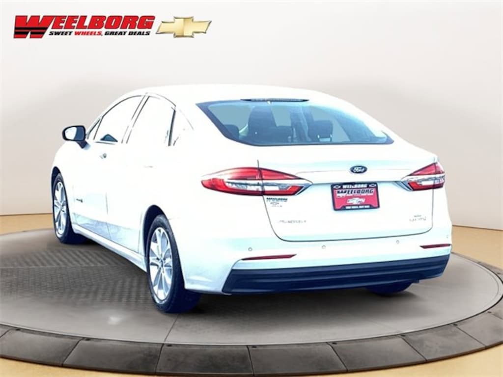 Used 2019 Ford Fusion Hybrid SE Sedan