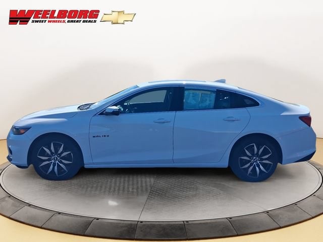 Used 2018 Chevrolet Malibu 1LT with VIN 1G1ZD5ST3JF258794 for sale in Glencoe, Minnesota