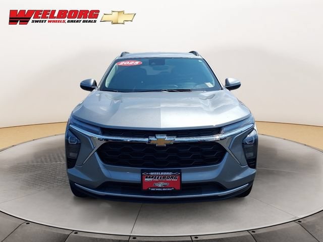 2025 Chevrolet Trax LT - Photo 8