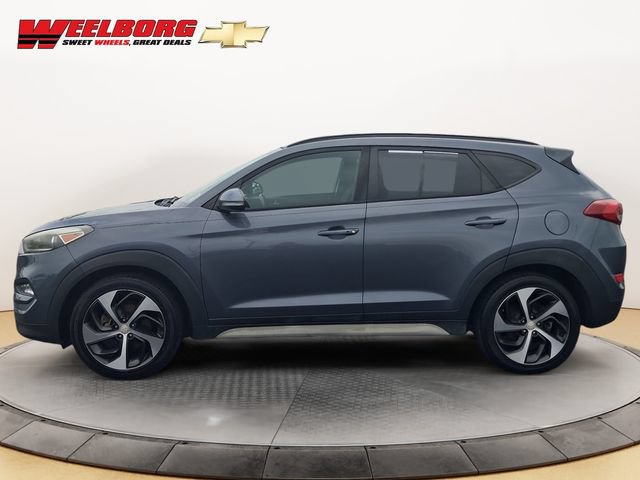 Used 2018 Hyundai Tucson Value with VIN KM8J33A21JU630421 for sale in Glencoe, Minnesota