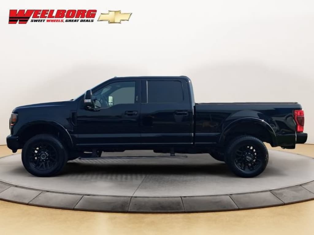 Used 2022 Ford F-250 Lariat Truck Crew Cab