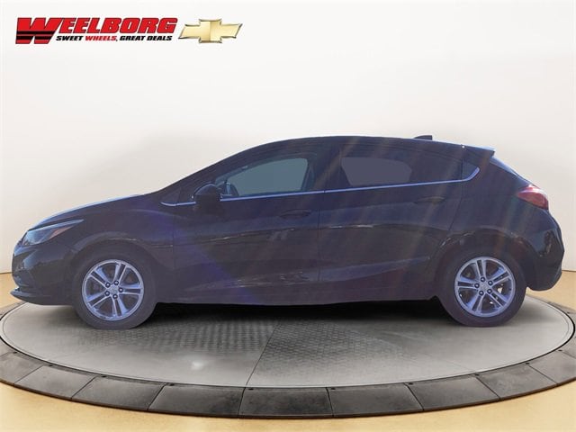 Used 2018 Chevrolet Cruze LT with VIN 3G1BE6SM0JS548614 for sale in Glencoe, Minnesota