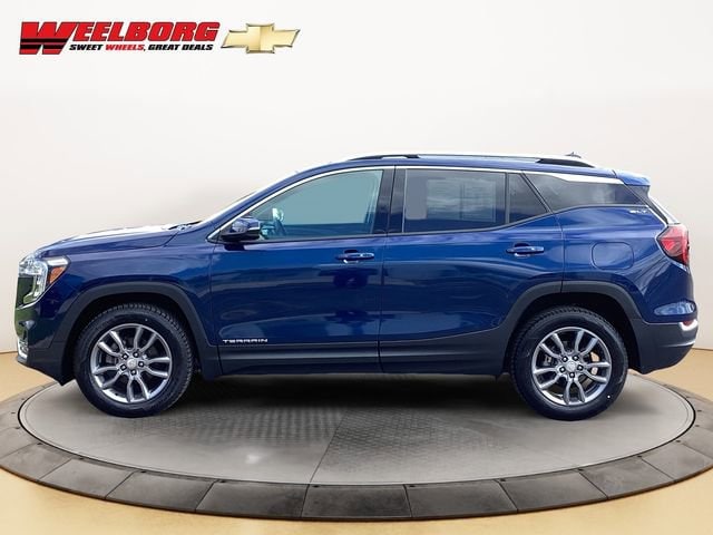 Used 2022 GMC Terrain SLT with VIN 3GKALVEV0NL189194 for sale in Glencoe, Minnesota