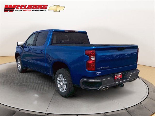 2023 Chevrolet Silverado 1500 LT photo 3
