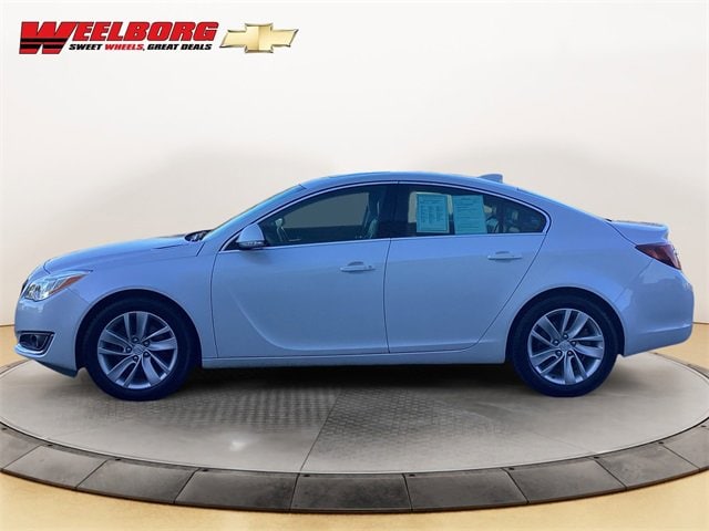 Used 2017 Buick Regal Premium 2 with VIN 2G4GR5GX6H9147439 for sale in Glencoe, Minnesota