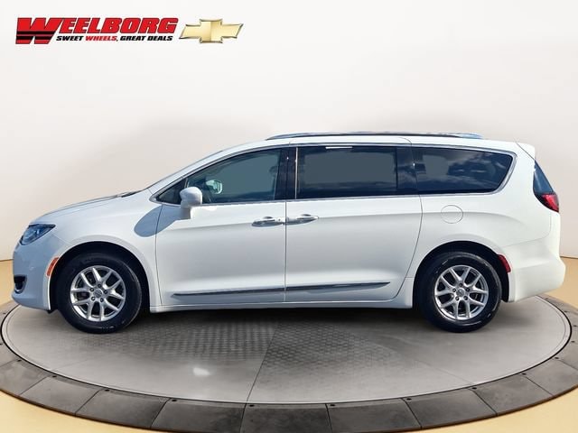 Used 2020 Chrysler Pacifica Touring L with VIN 2C4RC1BG7LR182319 for sale in Glencoe, Minnesota