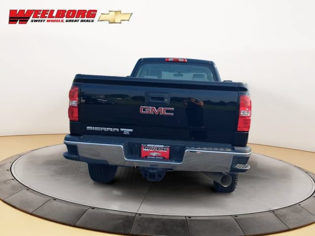 Used 2017 GMC