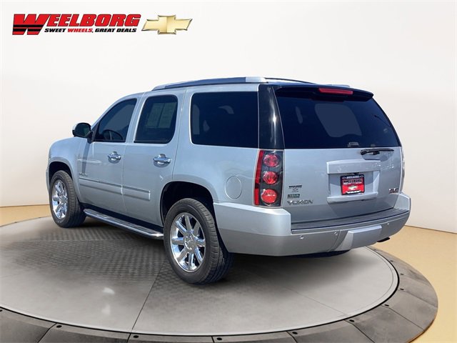 2012 Gmc Yukon Denali photo 2
