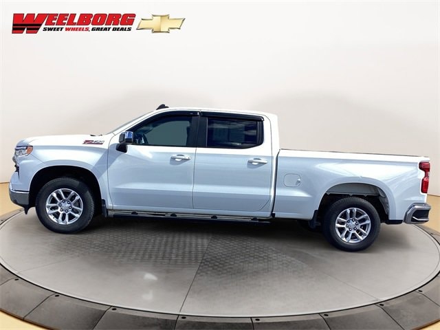 Used 2023 Chevrolet Silverado 1500 LT with VIN 1GCUDDED1PZ108674 for sale in Glencoe, Minnesota