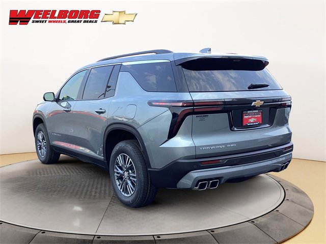 2026 Chevrolet Traverse photo 3