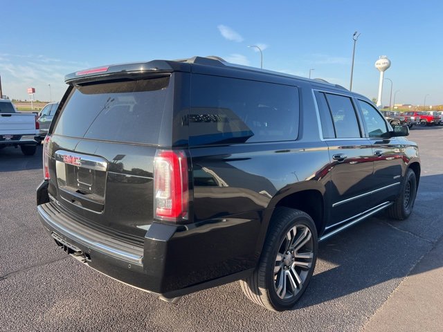 2018 Gmc Yukon XL Denali photo 4