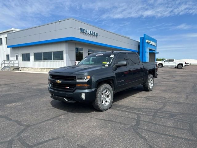 2017 Chevrolet Silverado 1500 LT 4X4 Crew Cab Short Box's photo