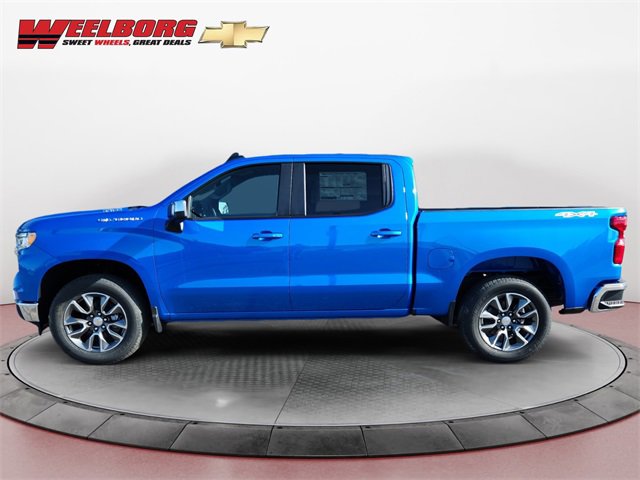 2025 Chevrolet Silverado 1500 LT photo 2