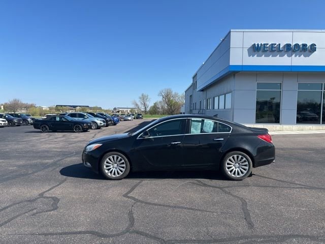 Used 2013 Buick Regal Premium 1 with VIN 2G4GS5EV1D9212309 for sale in New Ulm, Minnesota