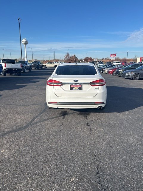 2018 Ford Fusion SE photo 3