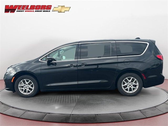 Used 2023 Chrysler Pacifica Touring L with VIN 2C4RC1BG8PR534362 for sale in New Ulm, Minnesota