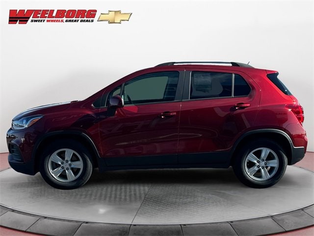 Certified 2021 Chevrolet Trax LT with VIN KL7CJLSB1MB329128 for sale in New Ulm, Minnesota