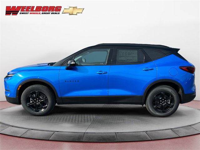 2025 Chevrolet Blazer 3LT photo 2