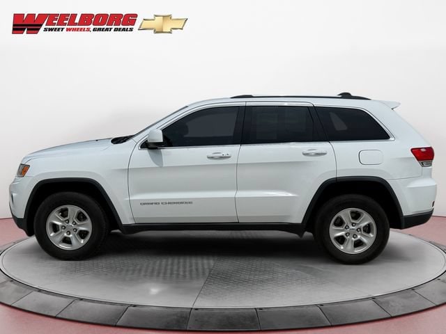 Used 2015 Jeep Grand Cherokee Laredo E with VIN 1C4RJFAG6FC758211 for sale in New Ulm, Minnesota