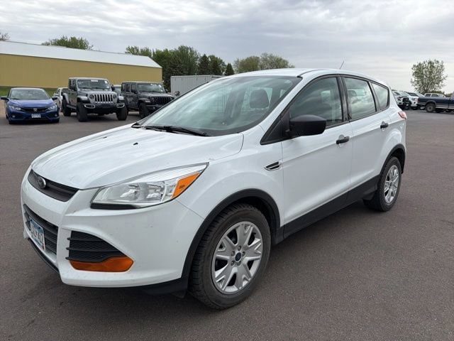 2014 Ford Escape S's photo