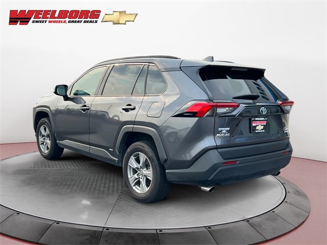 2022 Toyota RAV4 Hybrid XLE photo 3