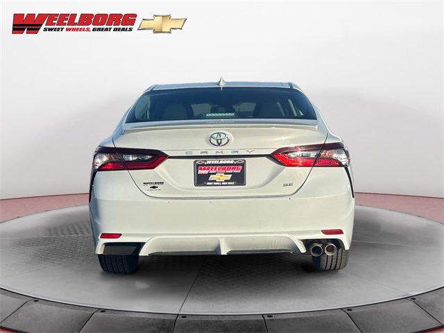 2022 Toyota Camry SE photo 4