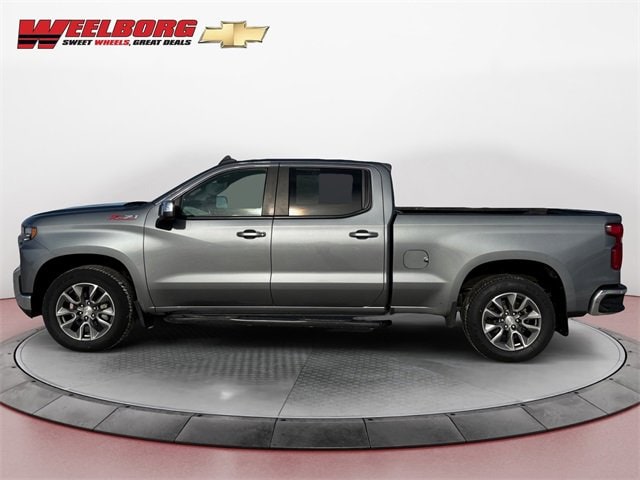 Used 2021 Chevrolet Silverado 1500 LT with VIN 1GCUYDED0MZ200889 for sale in New Ulm, Minnesota