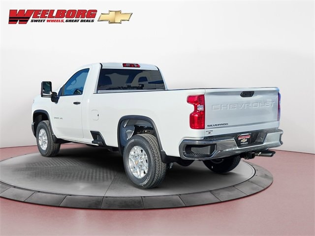 2025 Chevrolet Silverado 3500HD photo 3