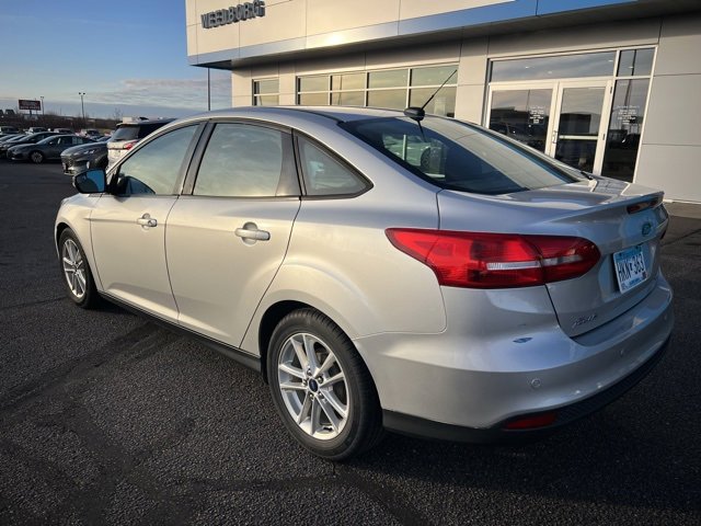 2016 Ford Focus SE photo 3