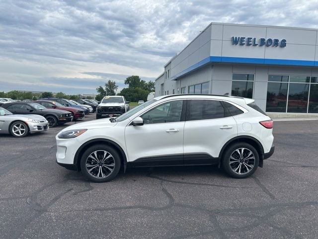 Used 2022 Ford Escape Titanium with VIN 1FMCU9J90NUB35977 for sale in New Ulm, Minnesota
