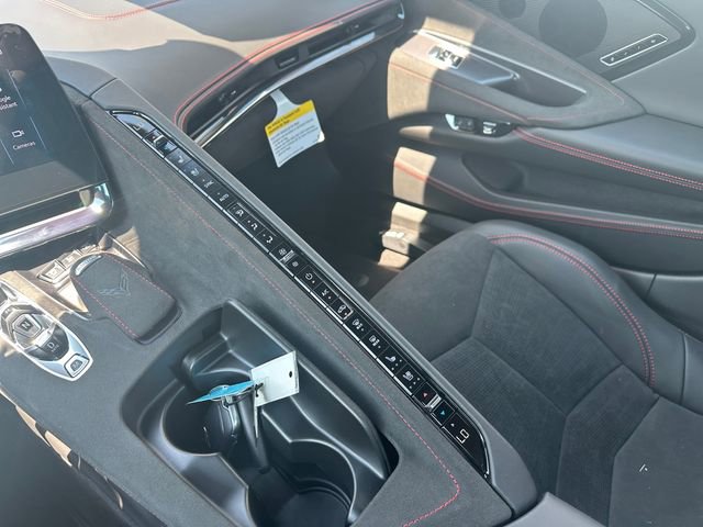 2025 Chevrolet Corvette 3LT - Photo 18