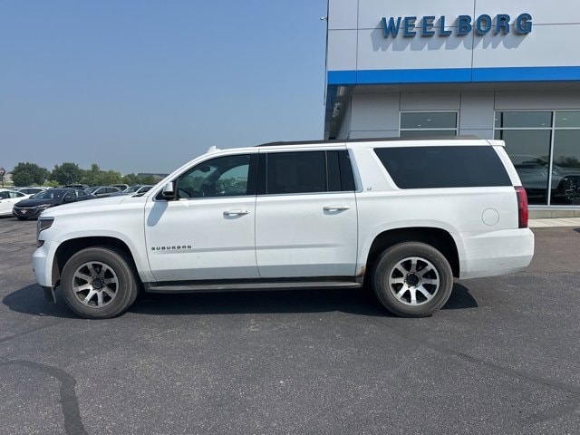 Used 2016 Chevrolet Suburban LT with VIN 1GNSKHKC0GR131824 for sale in New Ulm, Minnesota