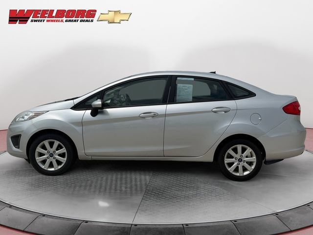 Used 2011 Ford Fiesta SE with VIN 3FADP4BJ0BM221520 for sale in New Ulm, Minnesota