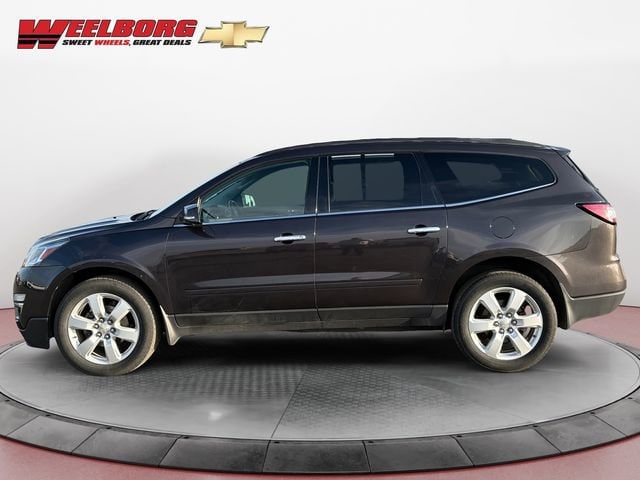 Used 2017 Chevrolet Traverse 1LT with VIN 1GNKVGKD1HJ236897 for sale in New Ulm, Minnesota