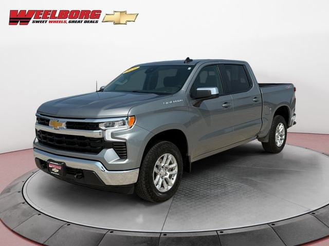Used 2024 Chevrolet Silverado 1500 LT with VIN 1GCPDDEK8RZ250289 for sale in New Ulm, Minnesota