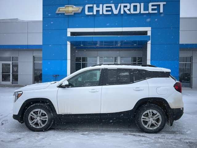 Used 2022 GMC Terrain SLE with VIN 3GKALTEV4NL124837 for sale in New Ulm, Minnesota