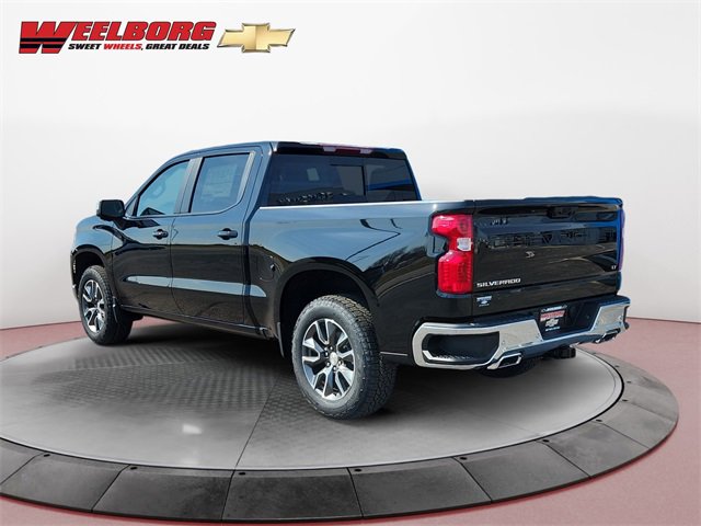 2025 Chevrolet Silverado 1500 LT photo 3