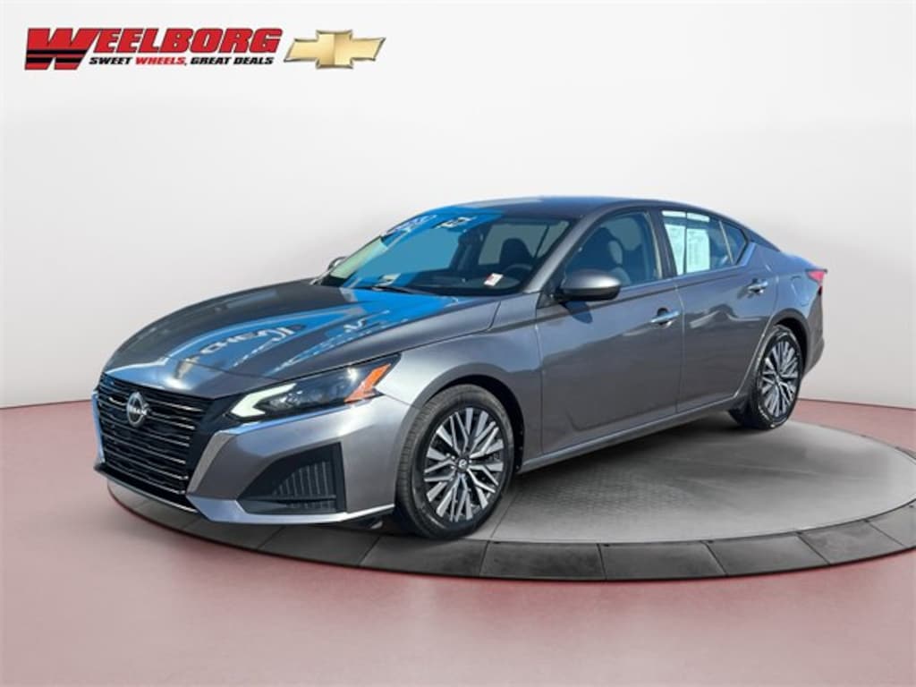 Used 2023 Nissan Altima 2.5 SV