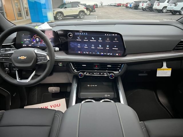 2026 Chevrolet Suburban Premier - Photo 21