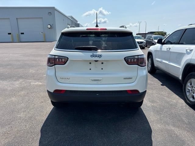 Used 2019 Jeep Compass Latitude with VIN 3C4NJDBB4KT654109 for sale in New Ulm, Minnesota