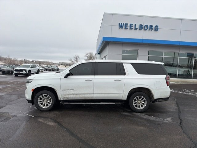 Used 2023 Chevrolet Suburban LT with VIN 1GNSKCKDXPR129042 for sale in New Ulm, Minnesota